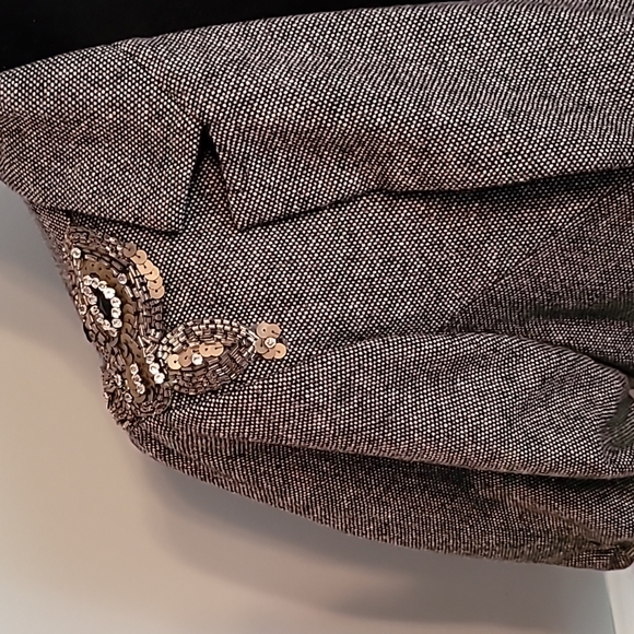 Torrid Tweed Jacket. - Picture 2 of 6